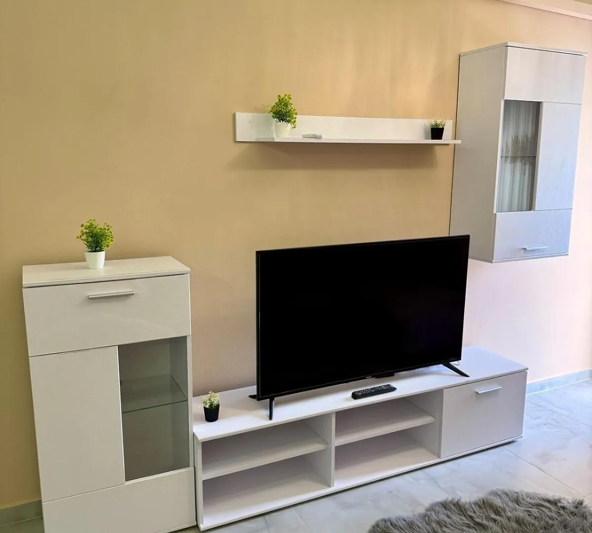 Ajan Alushani Apartment Golem  0*, Golem (Tirana)