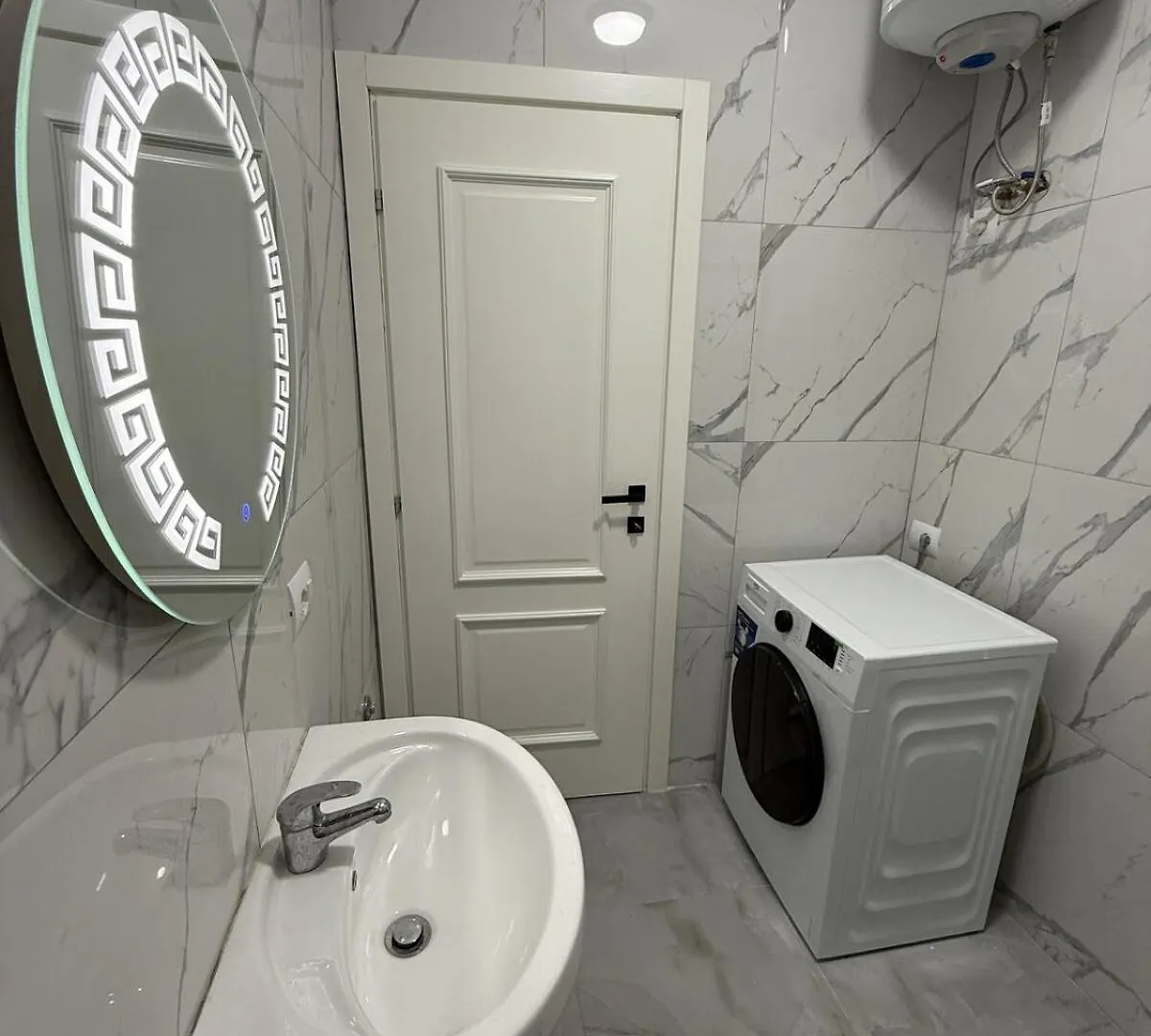 Ajan Alushani Apartment Golem  Golem (Tirana)